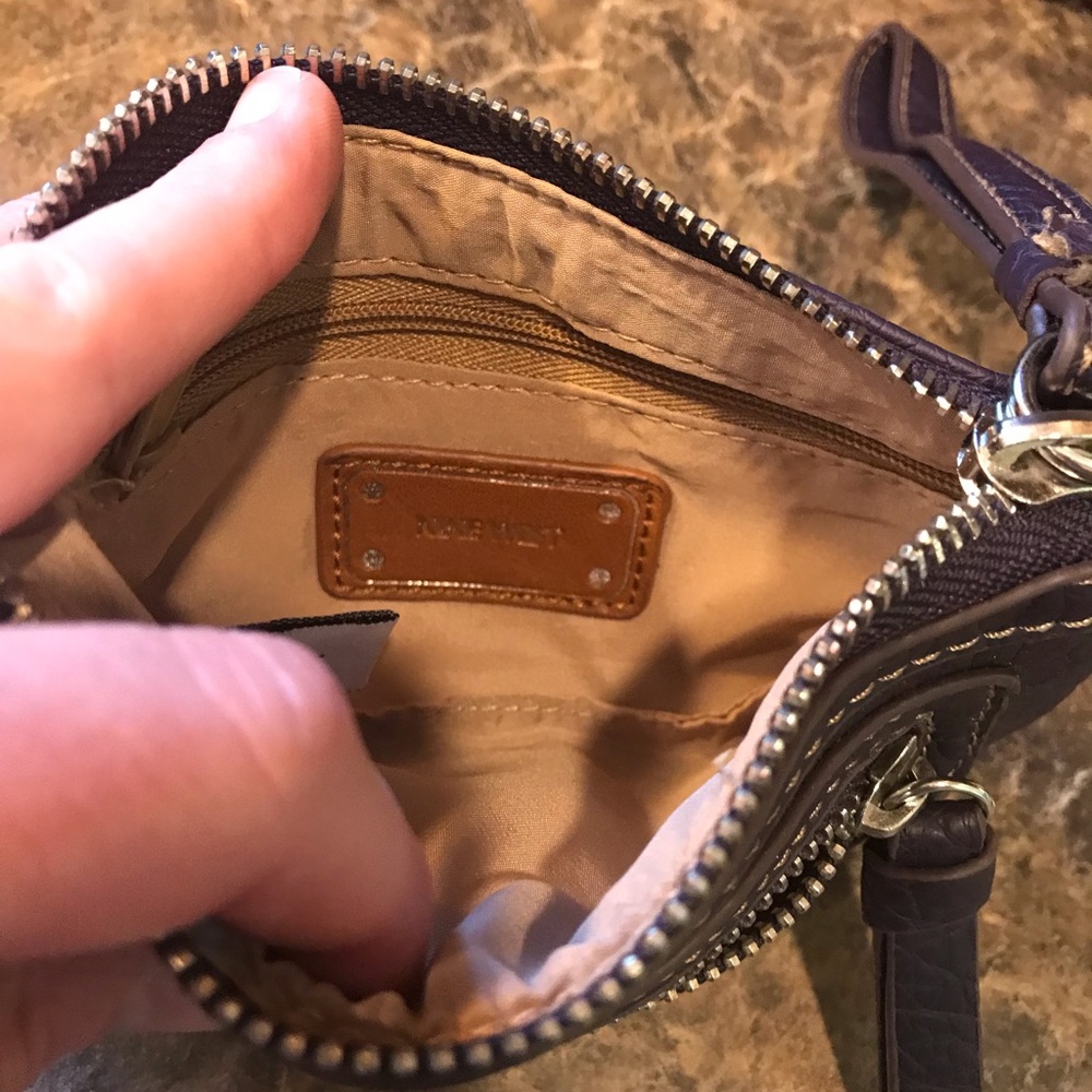 Small wristlet - Picture 2 of 3
